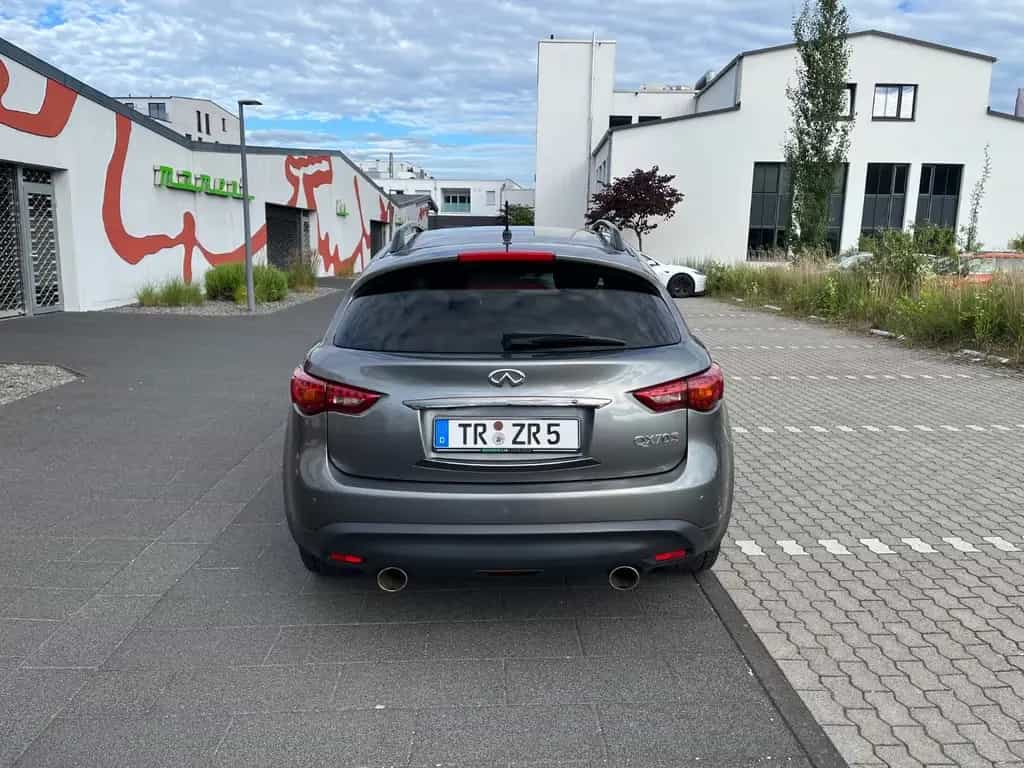 Infiniti QX70 S 30d Ultimate TÜV neu Vollaustattung 04/2015-photo-2