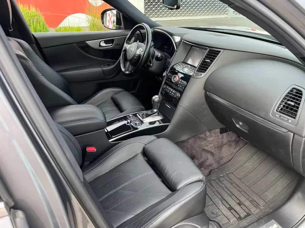 Infiniti QX70 S 30d Ultimate TÜV neu Vollaustattung 04/2015-photo-7