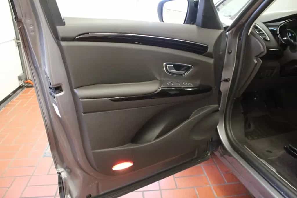 Renault Espace ENERGY TCe 200 EDC Intens 7 Sitzer 11/2016-photo-35