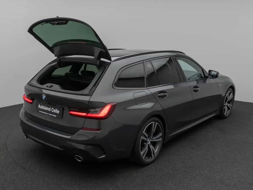 BMW 320 i M Sport Panorama Kamera DAB H/K AHK 19Zoll 04/2022-photo-13
