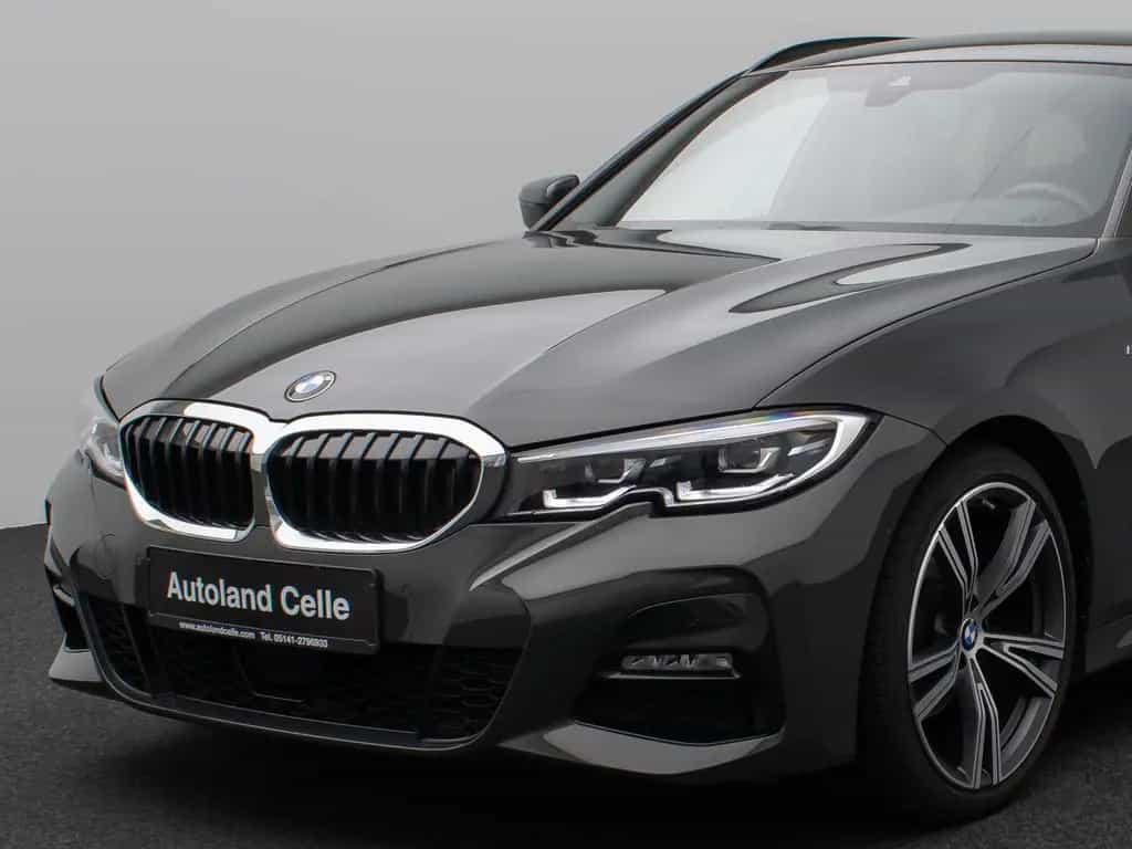 BMW 320 i M Sport Panorama Kamera DAB H/K AHK 19Zoll 04/2022-photo-16