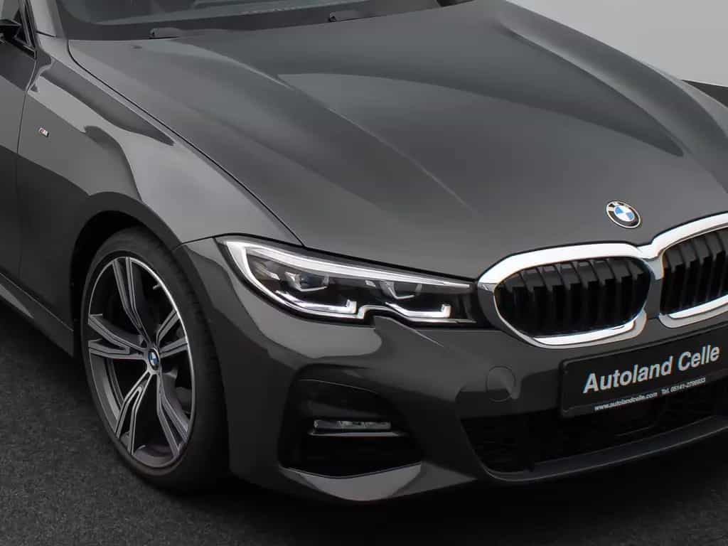 BMW 320 i M Sport Panorama Kamera DAB H/K AHK 19Zoll 04/2022-photo-17
