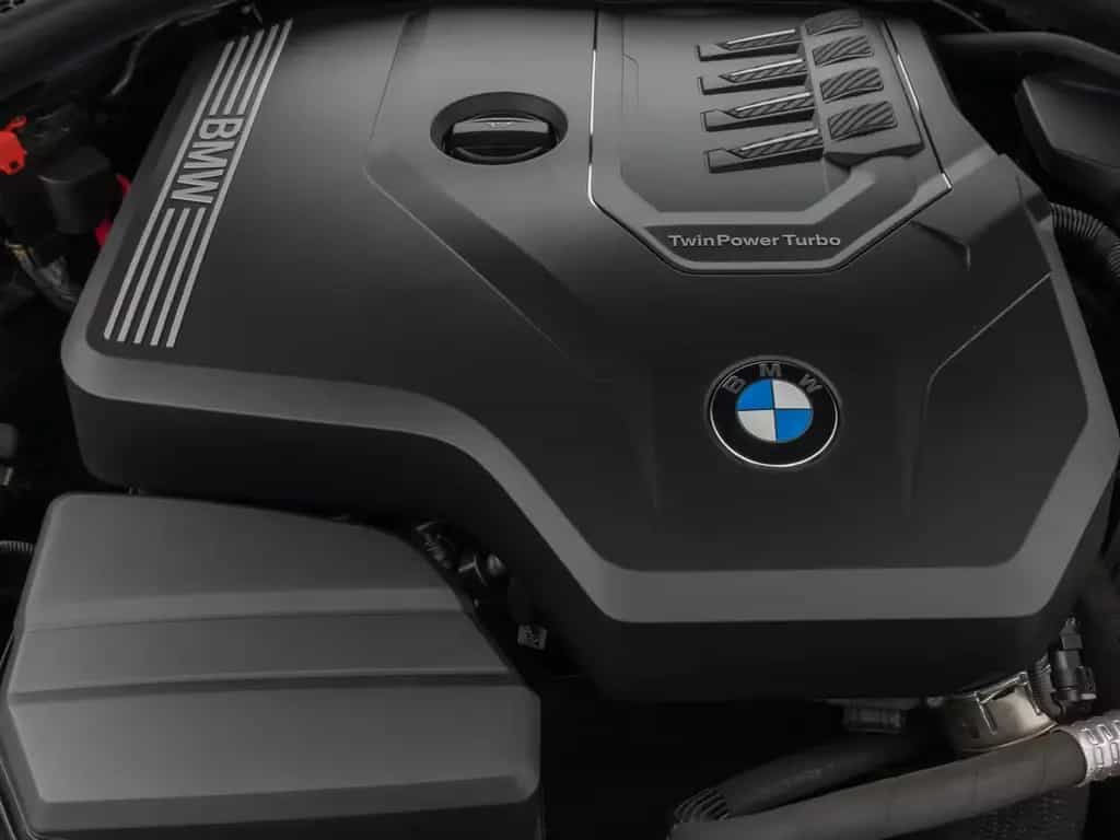 BMW 320 i M Sport Panorama Kamera DAB H/K AHK 19Zoll 04/2022-photo-18