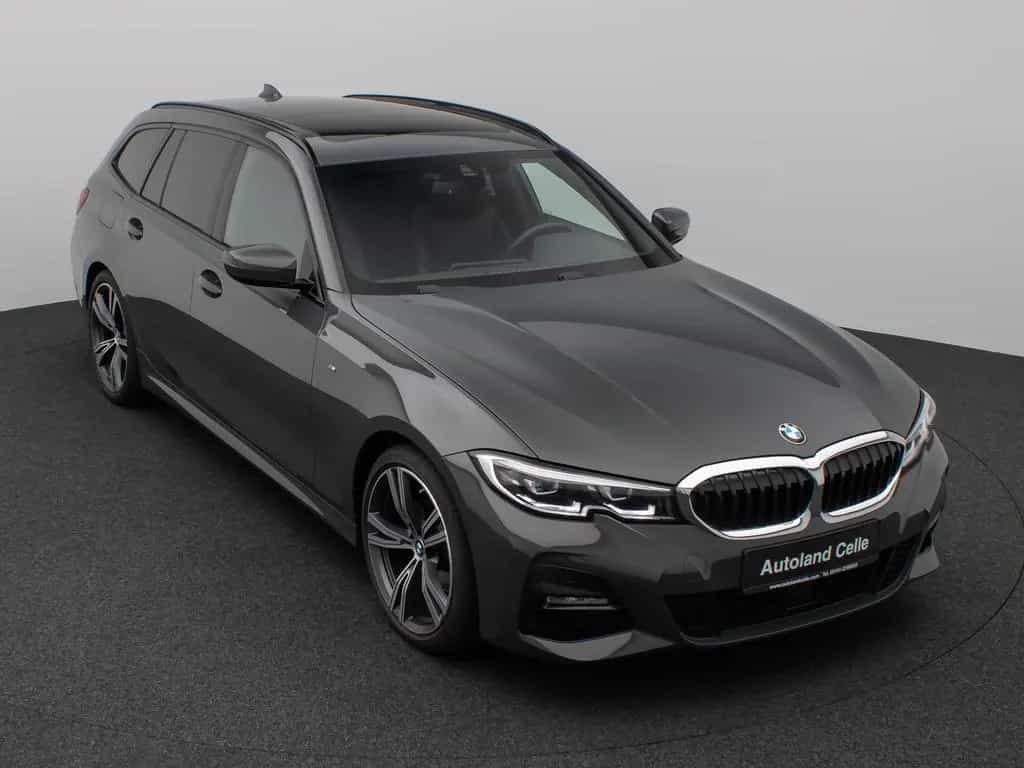 BMW 320 i M Sport Panorama Kamera DAB H/K AHK 19Zoll 04/2022-photo-2