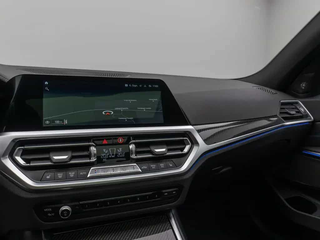 BMW 320 i M Sport Panorama Kamera DAB H/K AHK 19Zoll 04/2022-photo-21