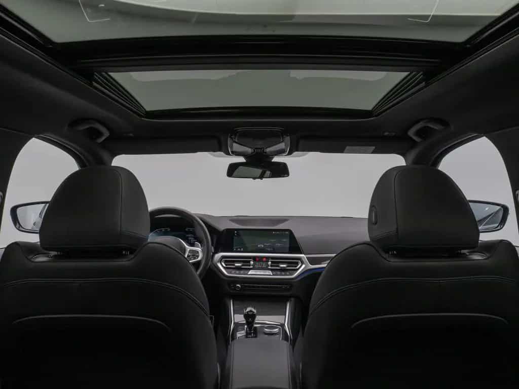 BMW 320 i M Sport Panorama Kamera DAB H/K AHK 19Zoll 04/2022-photo-30