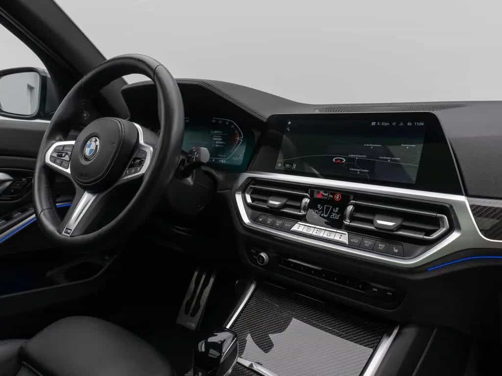 BMW 320 i M Sport Panorama Kamera DAB H/K AHK 19Zoll 04/2022-photo-38