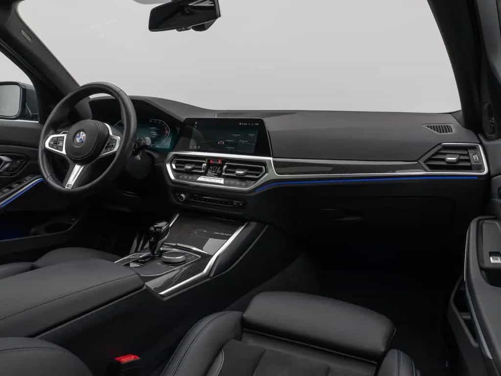 BMW 320 i M Sport Panorama Kamera DAB H/K AHK 19Zoll 04/2022-photo-41