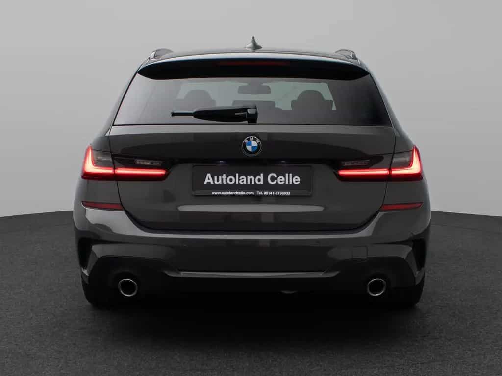 BMW 320 i M Sport Panorama Kamera DAB H/K AHK 19Zoll 04/2022-photo-7