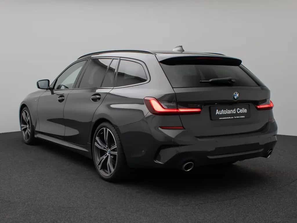 BMW 320 i M Sport Panorama Kamera DAB H/K AHK 19Zoll 04/2022-photo-8