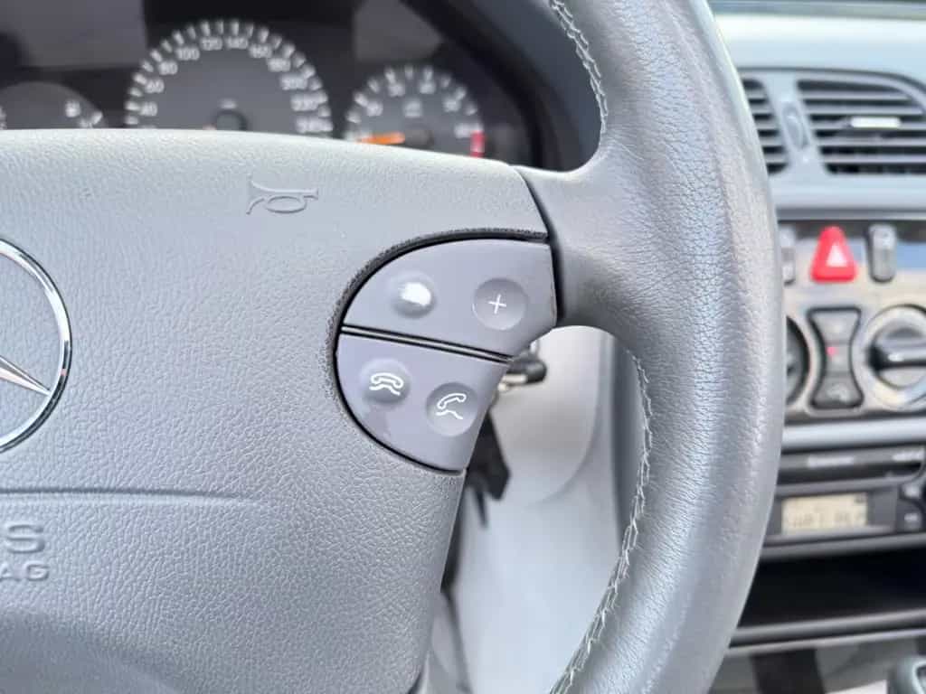 Mercedes-Benz CLK 200 KOMPRESSOR AVANTGARDE/1HAND/GARAGE/TÜV/ 12/2000-photo-33