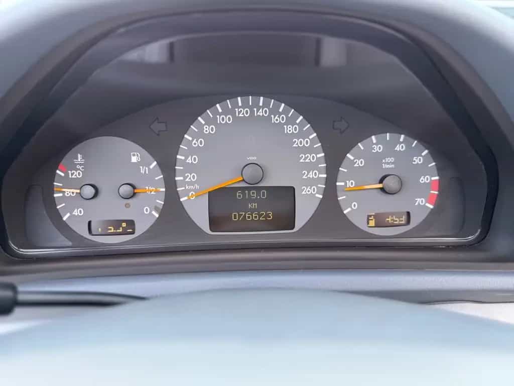 Mercedes-Benz CLK 200 KOMPRESSOR AVANTGARDE/1HAND/GARAGE/TÜV/ 12/2000-photo-34