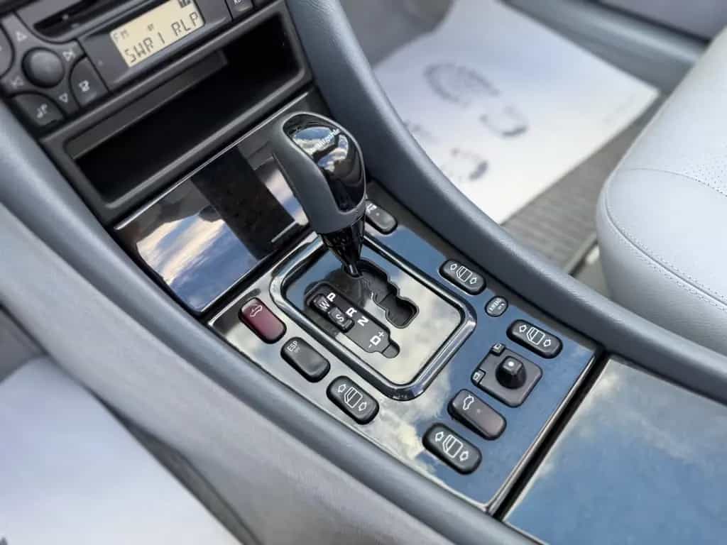 Mercedes-Benz CLK 200 KOMPRESSOR AVANTGARDE/1HAND/GARAGE/TÜV/ 12/2000-photo-37