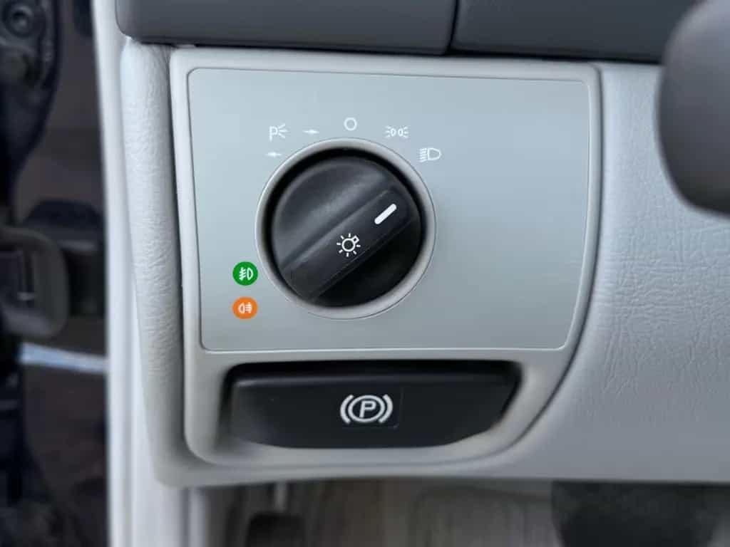 Mercedes-Benz CLK 200 KOMPRESSOR AVANTGARDE/1HAND/GARAGE/TÜV/ 12/2000-photo-40