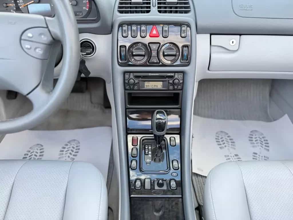 Mercedes-Benz CLK 200 KOMPRESSOR AVANTGARDE/1HAND/GARAGE/TÜV/ 12/2000-photo-42