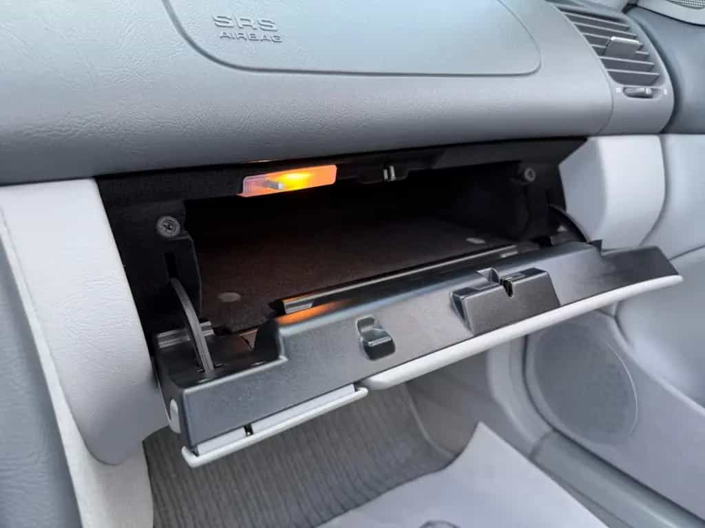 Mercedes-Benz CLK 200 KOMPRESSOR AVANTGARDE/1HAND/GARAGE/TÜV/ 12/2000-photo-46