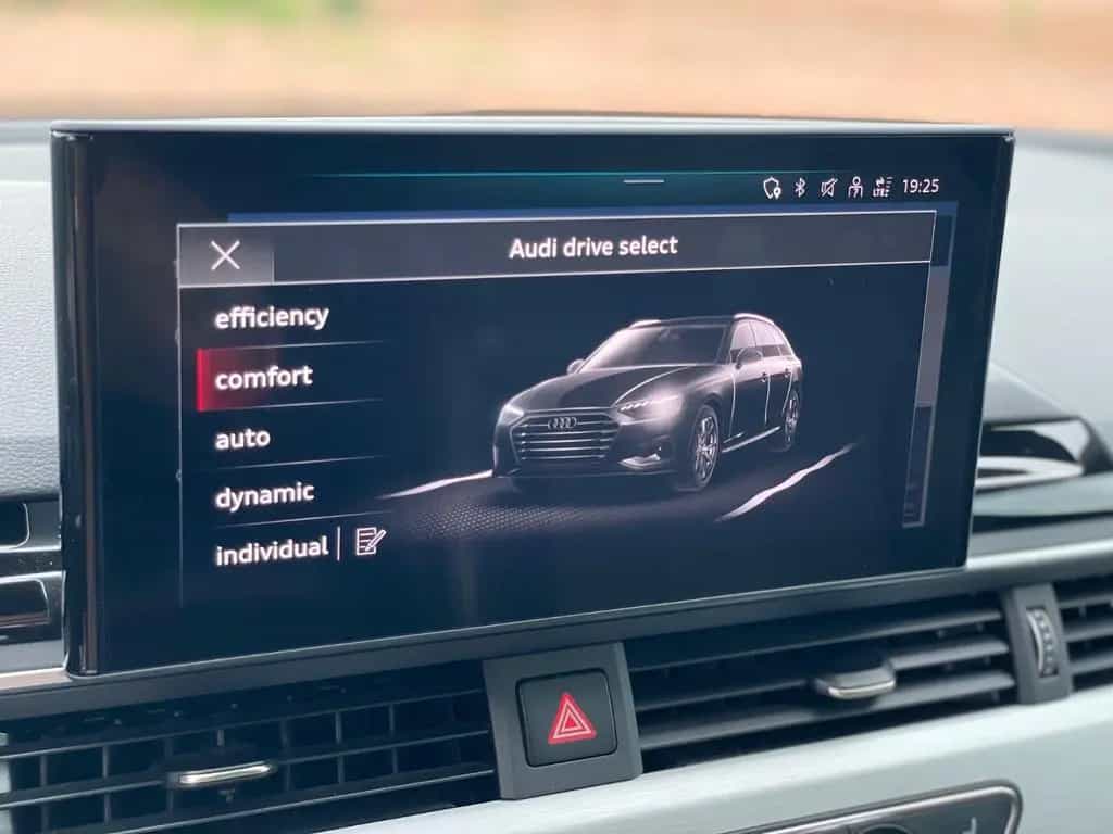 Audi A4 Avant 40 TDI*quattro*S line*STHZ*Head Up*B&O 09/2020-photo-18