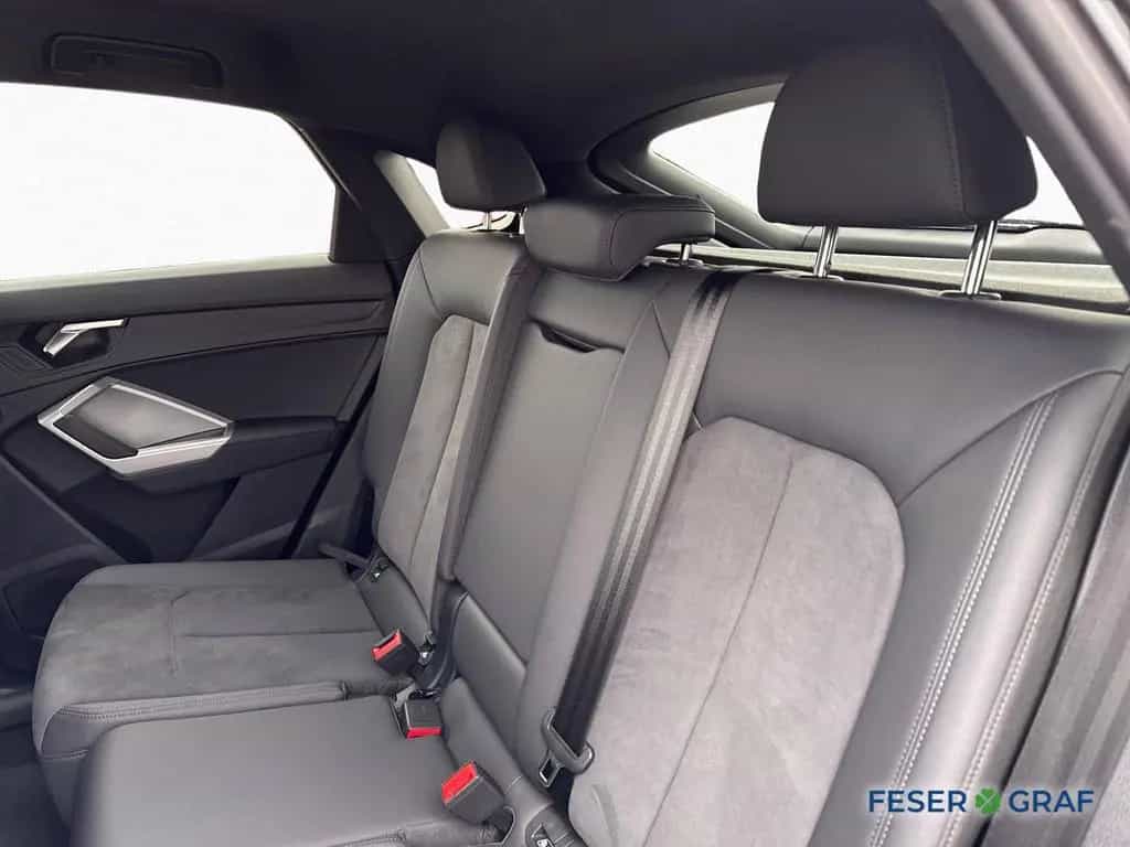 Audi Q3 Sportback 35 TFSI S tronic - S line - AHK - 07/2025-photo-13