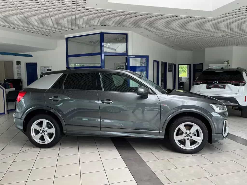 Audi Q2 30 TFSI S-LINE, Navi, LED-SW, Shz, el.Heckkl. 08/2025-photo-0