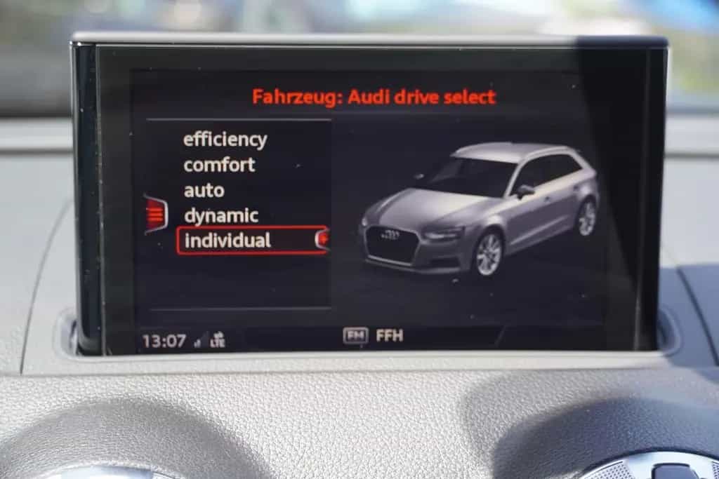 Audi A3 Sportback 1.5 basis LED Navi Kamera Bluetooth 07/2018-photo-14