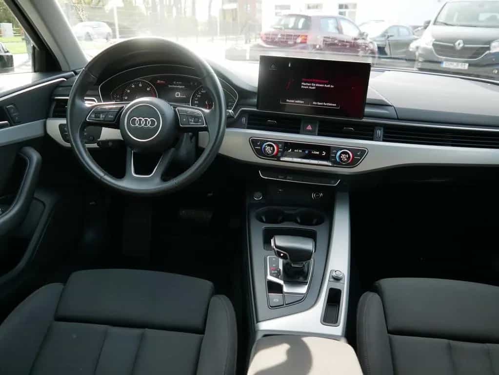 Audi A4 Avant 40 2.0 TFSI S line Xenon Navi ACC AHK 02/2019-photo-7
