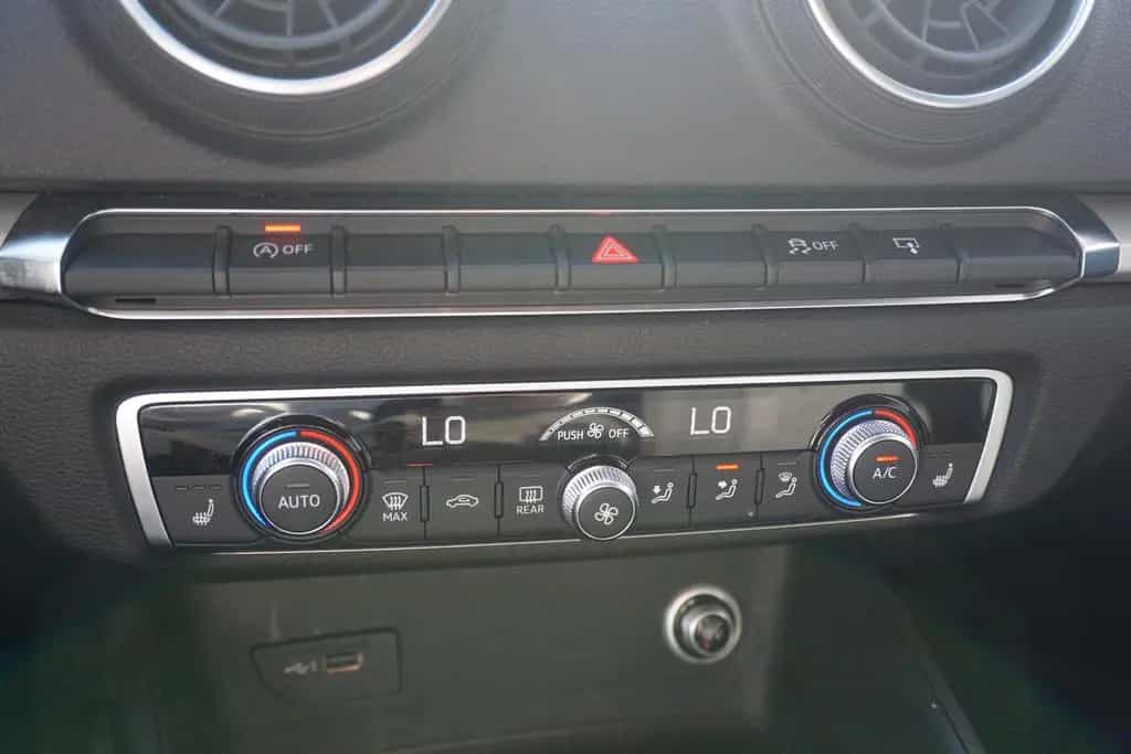 Audi A3 Sportback 1.0 TFSI Xenon Navi ACC 03/2018-photo-14