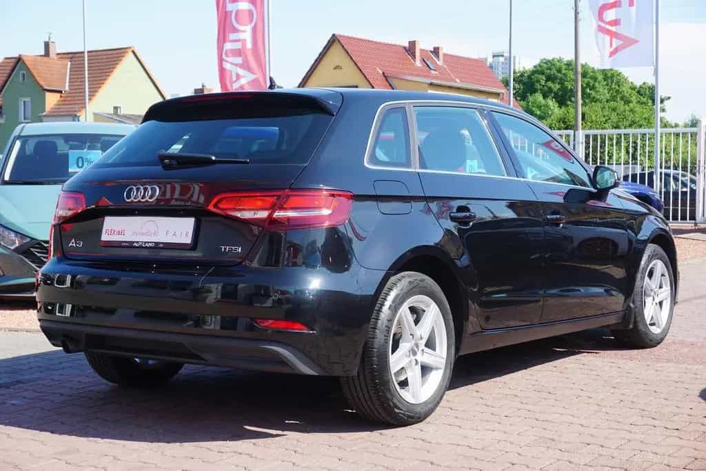 Audi A3 Sportback 1.0 TFSI Xenon Navi ACC 03/2018-photo-4