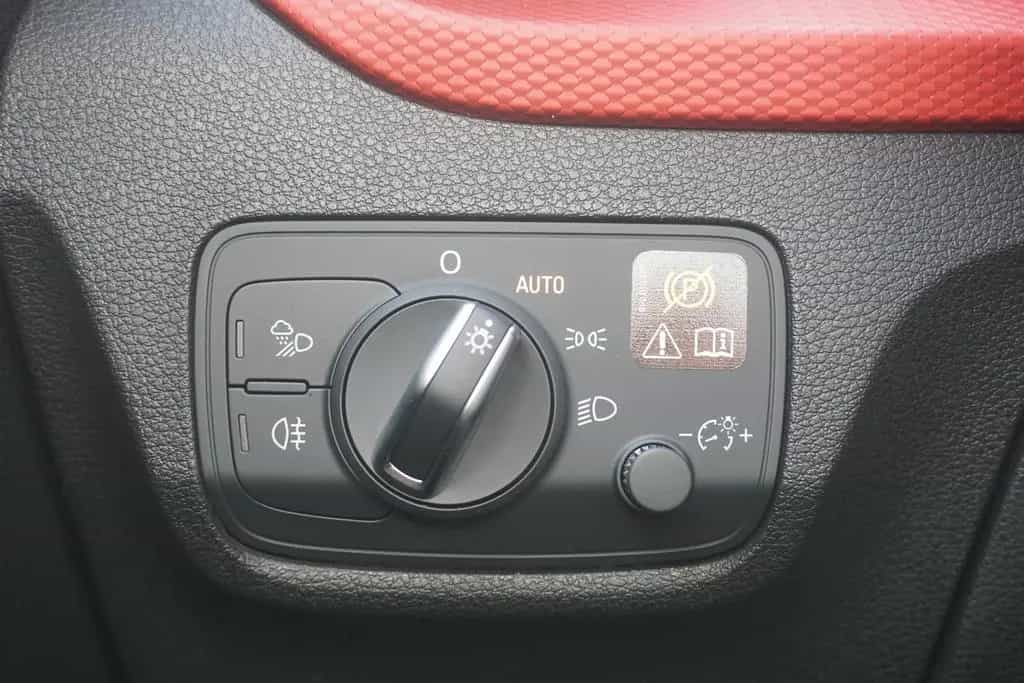 Audi Q2 1.4 TFSI S-Line LED Navi B&O Virtual Cockpit 07/2018-photo-15
