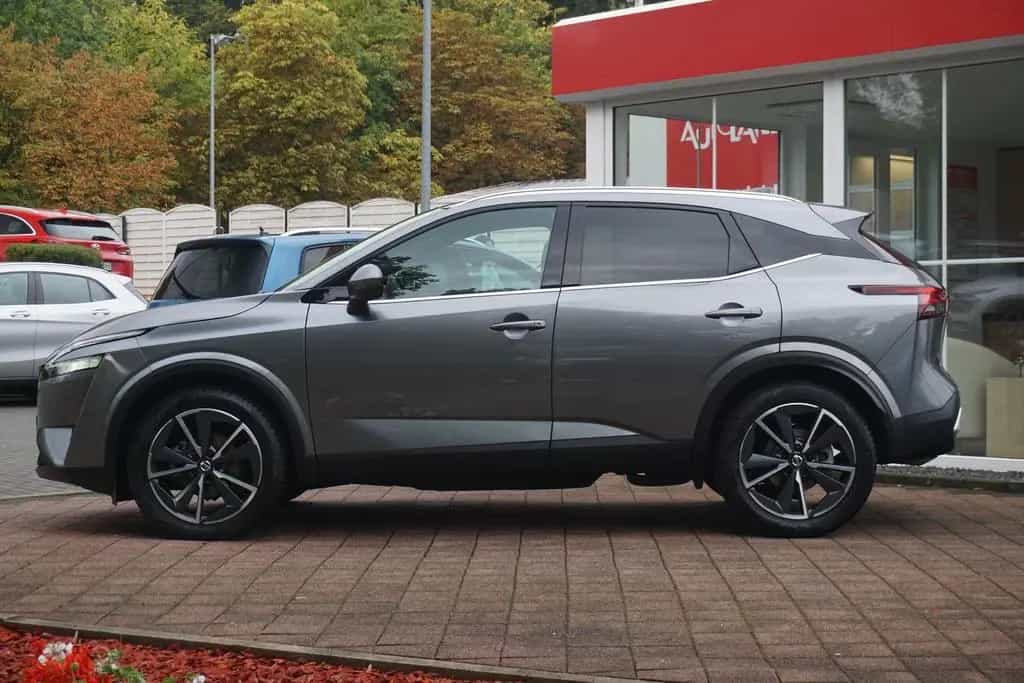 Nissan Qashqai 1.3 DIG-T MHEV 4x4 Tekna LED ACC 360° 08/2022-photo-2