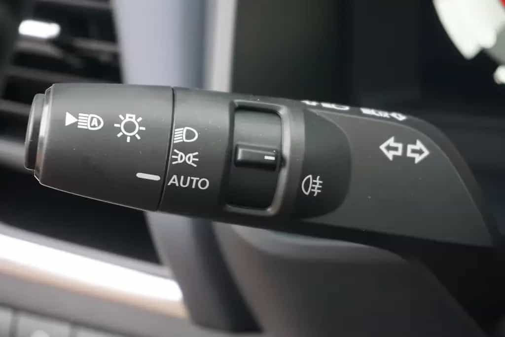 Nissan Qashqai 1.3 DIG-T MHEV 4x4 Tekna LED ACC 360° 08/2022-photo-28