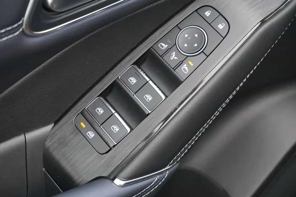 Nissan Qashqai 1.3 DIG-T MHEV 4x4 Tekna LED ACC 360° 08/2022-photo-32