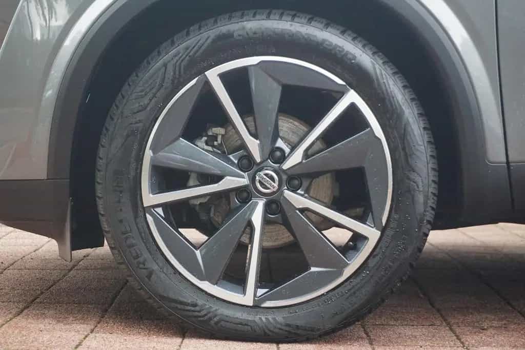 Nissan Qashqai 1.3 DIG-T MHEV 4x4 Tekna LED ACC 360° 08/2022-photo-8