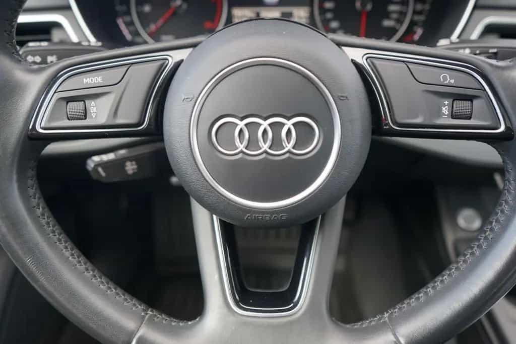 Audi A5 Sportback 2.0 TFSI Bi-Xenon Navi Sitzheizung 06/2017-photo-16