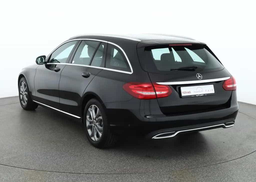 Mercedes-Benz C 180 T Avantgarde LED Navi Sitzheizung PDC 06/2017-photo-2