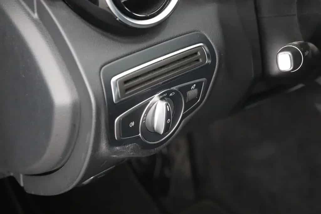 Mercedes-Benz C 180 T Avantgarde LED Navi Sitzheizung PDC 06/2017-photo-20
