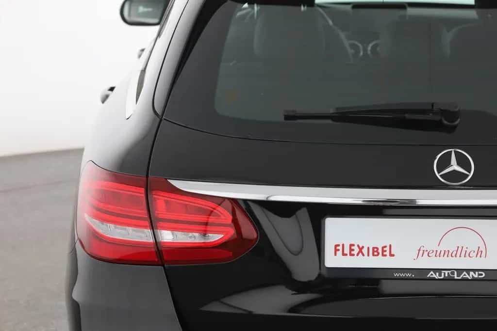 Mercedes-Benz C 180 T Avantgarde LED Navi Sitzheizung PDC 06/2017-photo-29