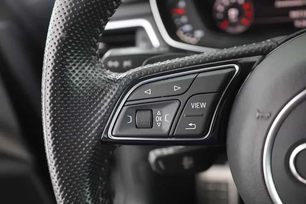 Audi A4 Avant 2.0 TFSI S-Tronic S-Line Bi-Xenon Navi 02/2018-photo-15