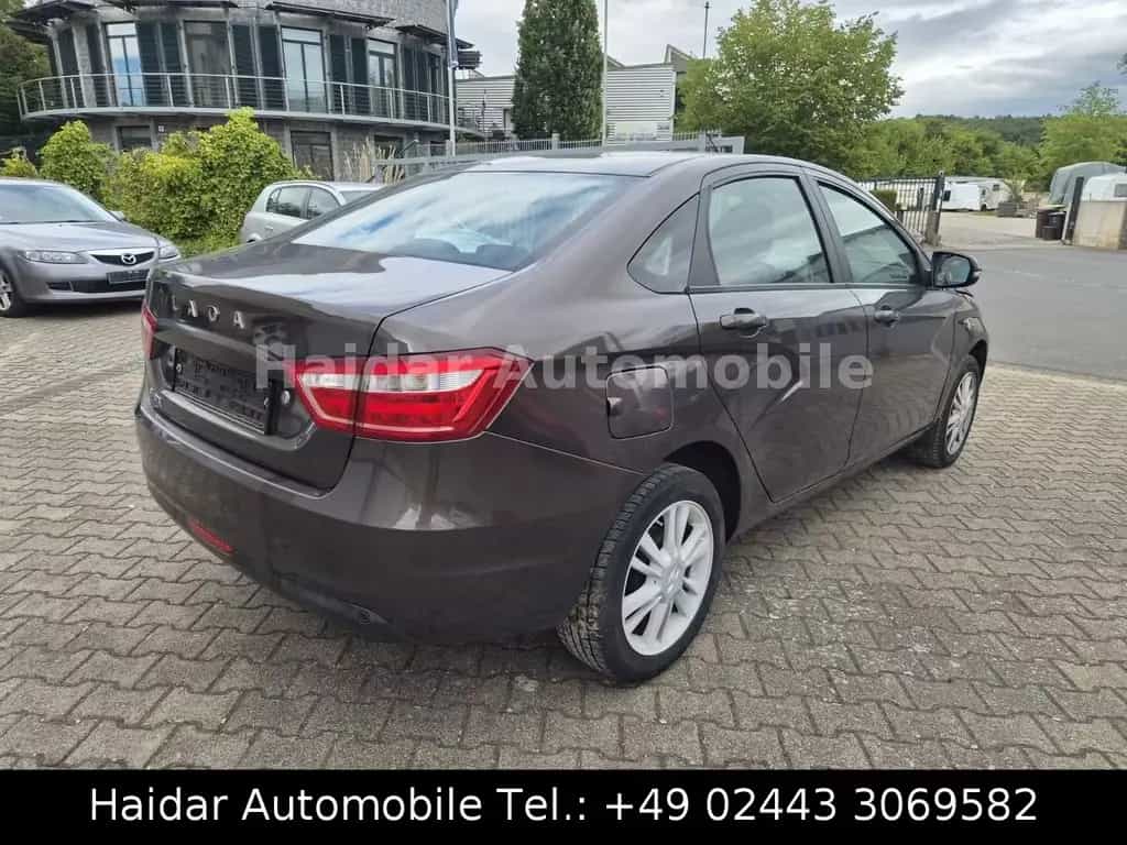 Lada Vesta 1.6 16V 09/2017-photo-3