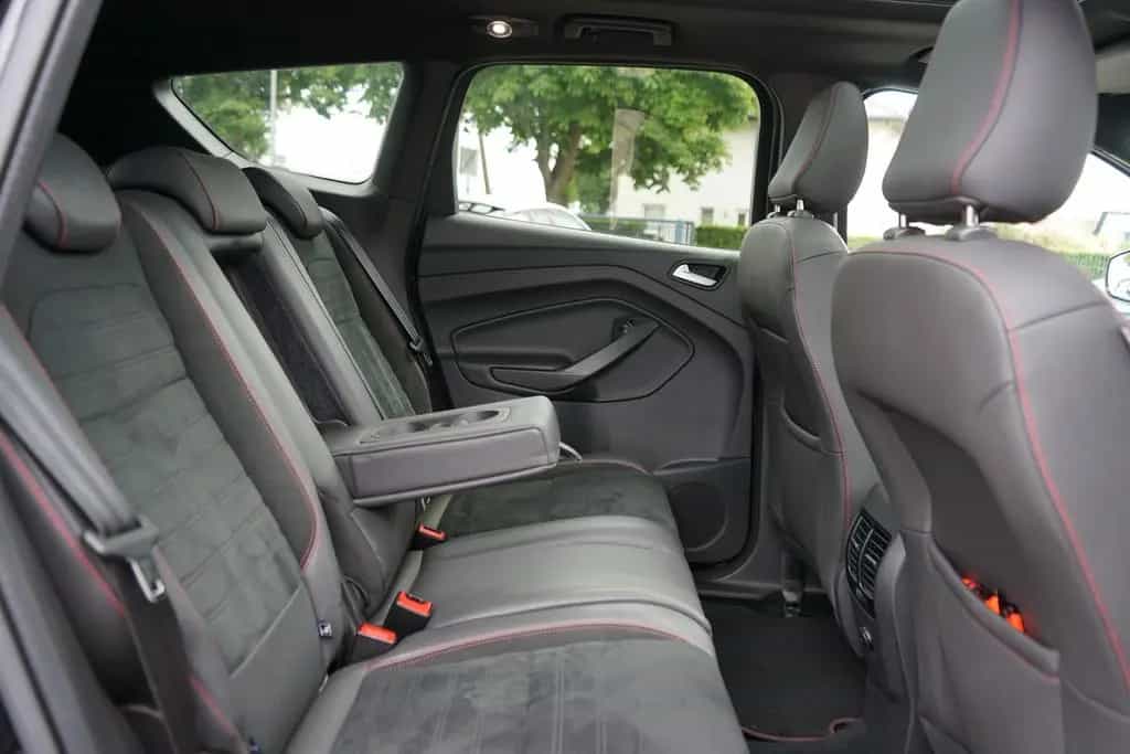 Ford Kuga ST-Line 03/2019-photo-19