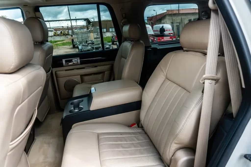 Lincoln Navigator 02/2005-photo-13