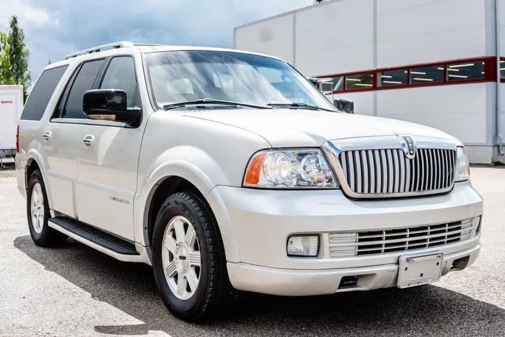 Lincoln Navigator 02/2005-photo-2