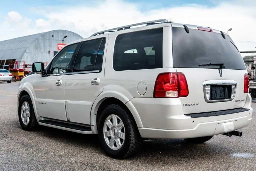 Lincoln Navigator 02/2005-photo-3