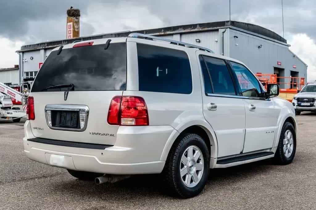 Lincoln Navigator 02/2005-photo-5