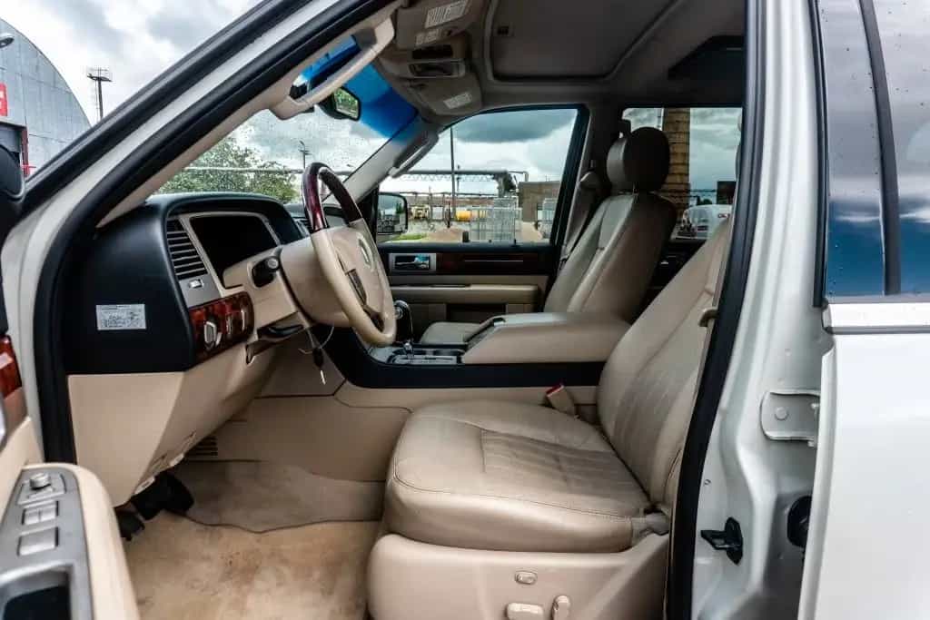 Lincoln Navigator 02/2005-photo-6