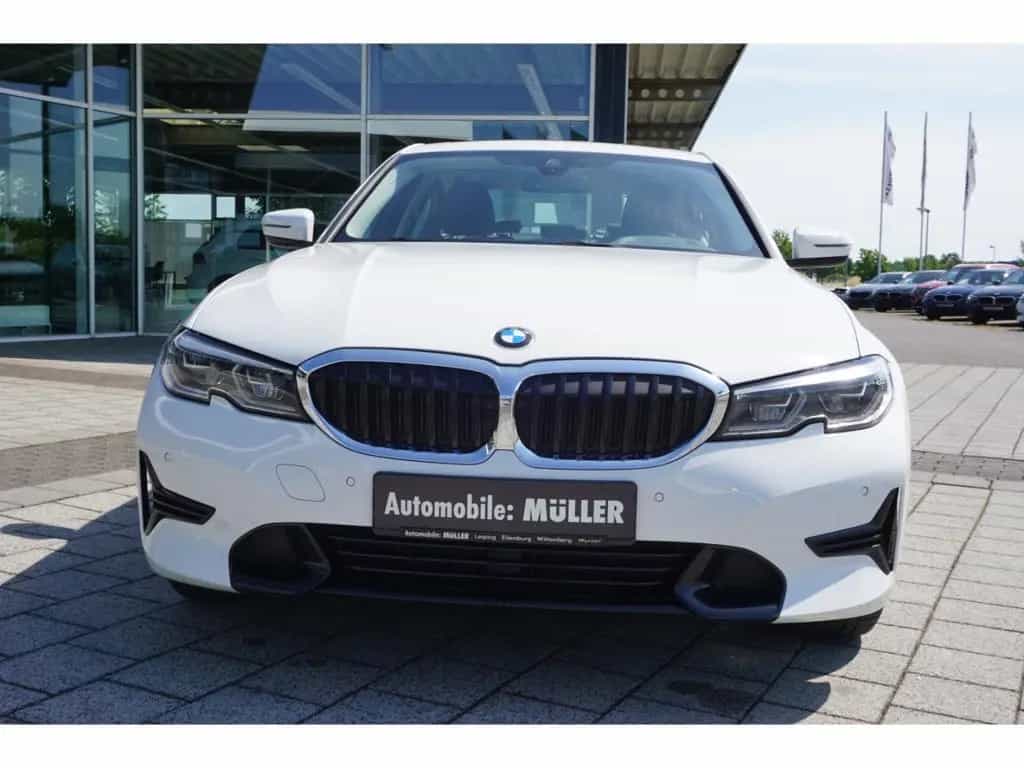 BMW 320 d Sport Line Lim Aut. GLASDACH+KLIMA+SHZG+KO 03/2022-photo-5