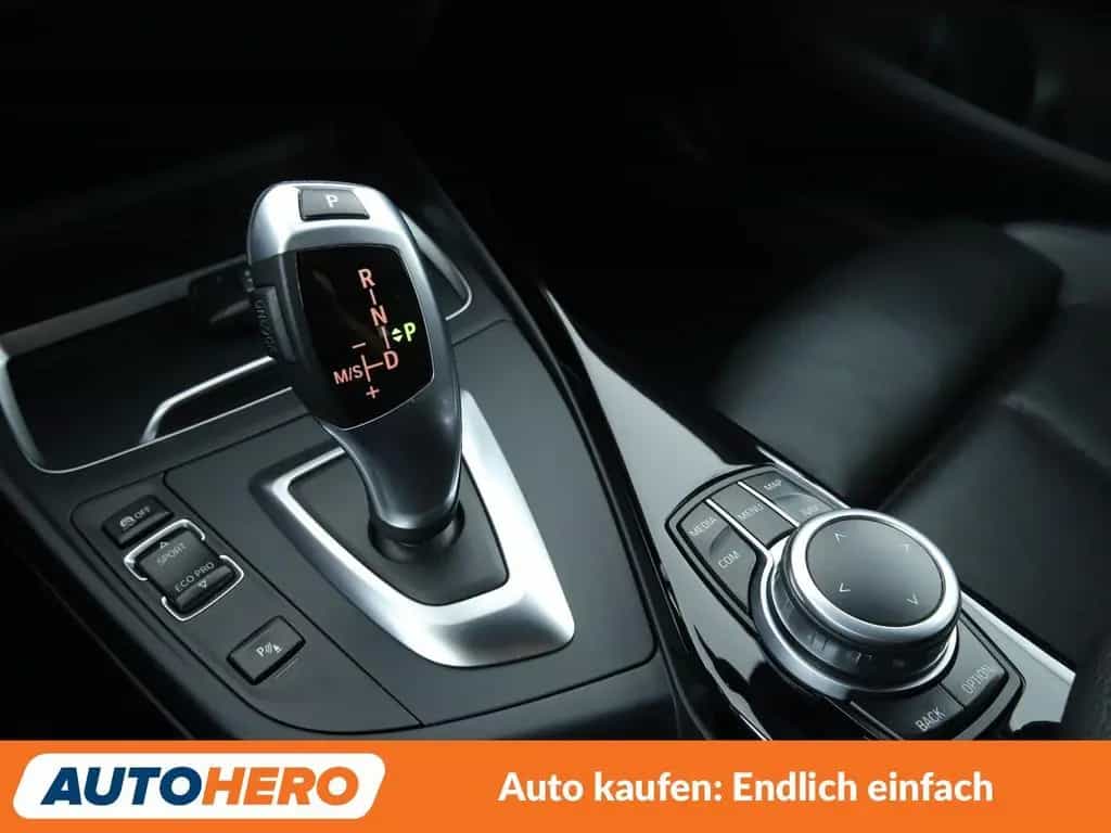 BMW 120 1er 120i Edition M Sport Shadow Aut.*NAVI*LED* 09/2018-photo-22