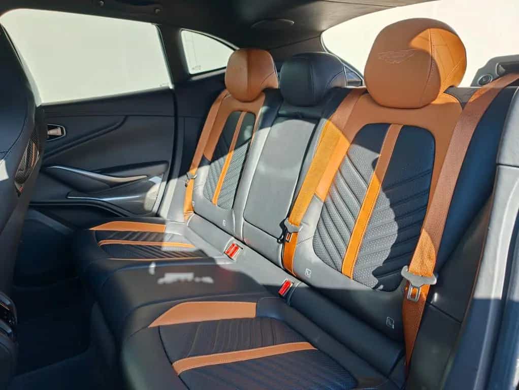 Aston Martin DBX 4.0 V8 DBX707 06/2023-photo-11