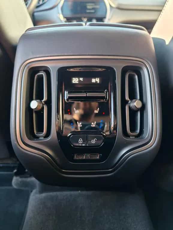 Aston Martin DBX 4.0 V8 DBX707 06/2023-photo-13
