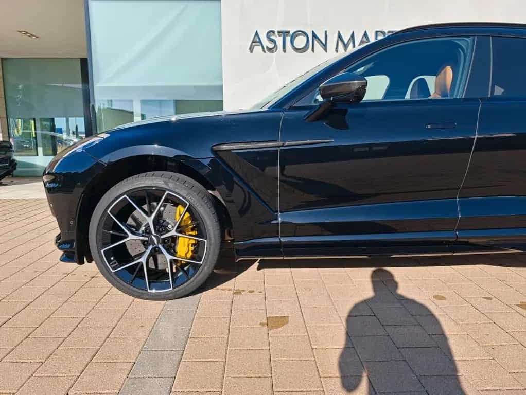 Aston Martin DBX 4.0 V8 DBX707 06/2023-photo-5