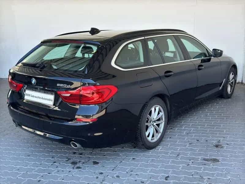 BMW 520 d Tour. Navi.LED.RüKam.Sitzheiz.ParkAssistent 12/2018-photo-4